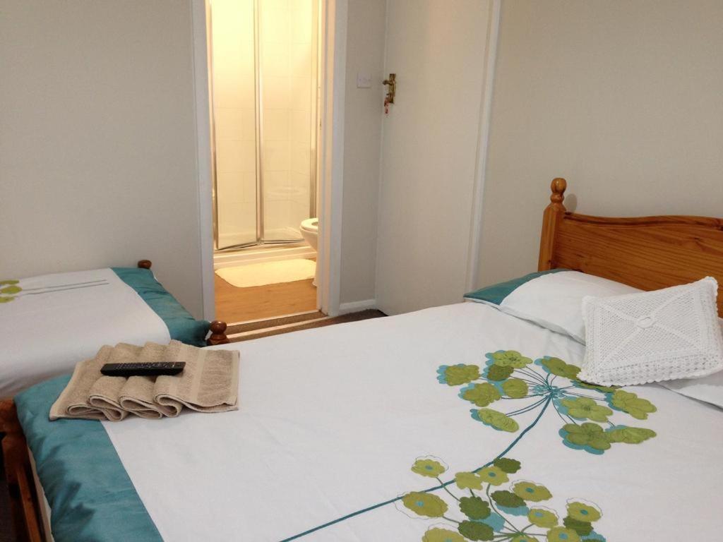 Double Room Private Bathroom