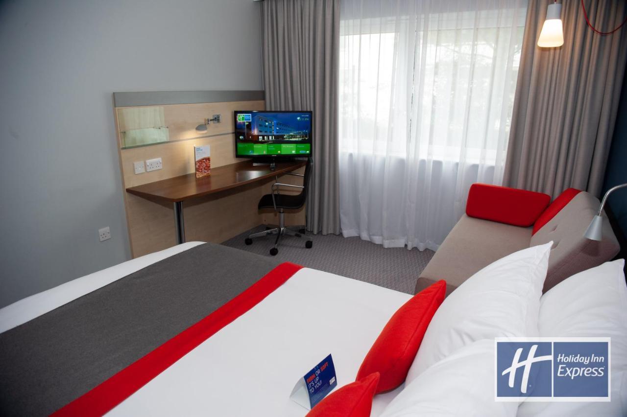 Standard Double Room with Sofa Bed and Free Hot Breakfast,1279393582:JPEG