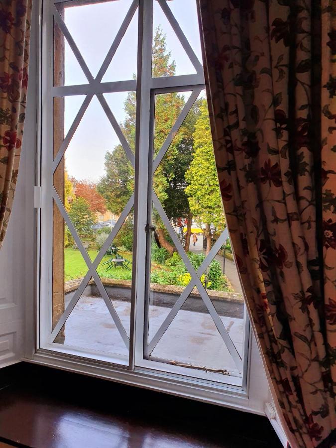 Room 4 - Superior Twin/Double with Garden View - Main Hotel