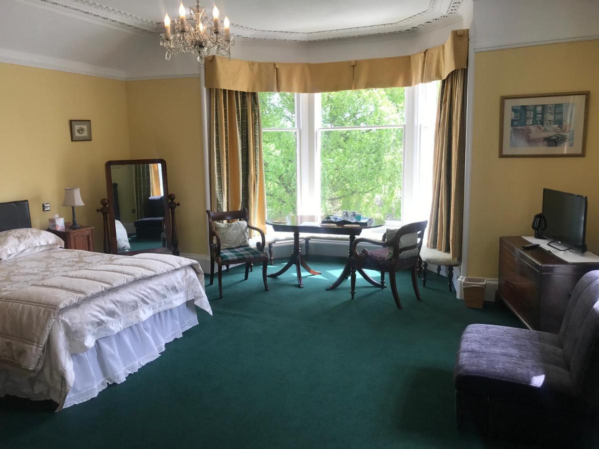 Deluxe Double Room Shower,1049656930:JPEG