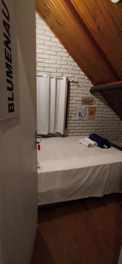Small Double Room,1388728901:JPEG
