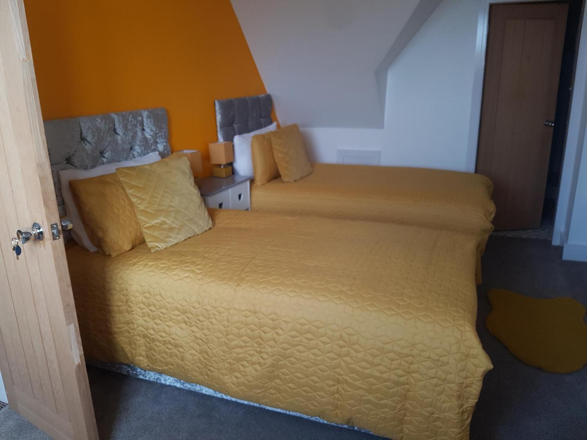 Deluxe Twin Room,1078786540:JPEG