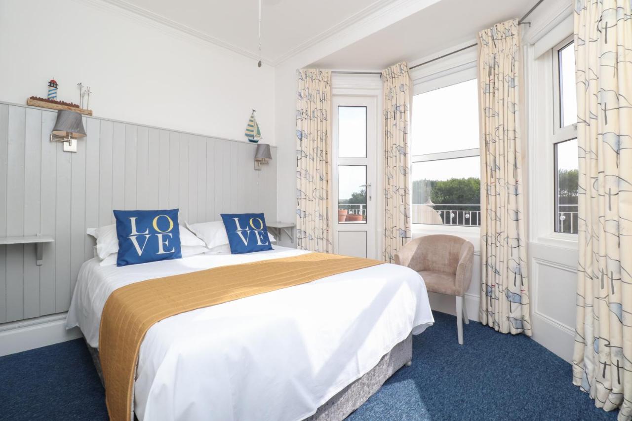 Deluxe Doppelzimmer mit Balkon und Meerblick