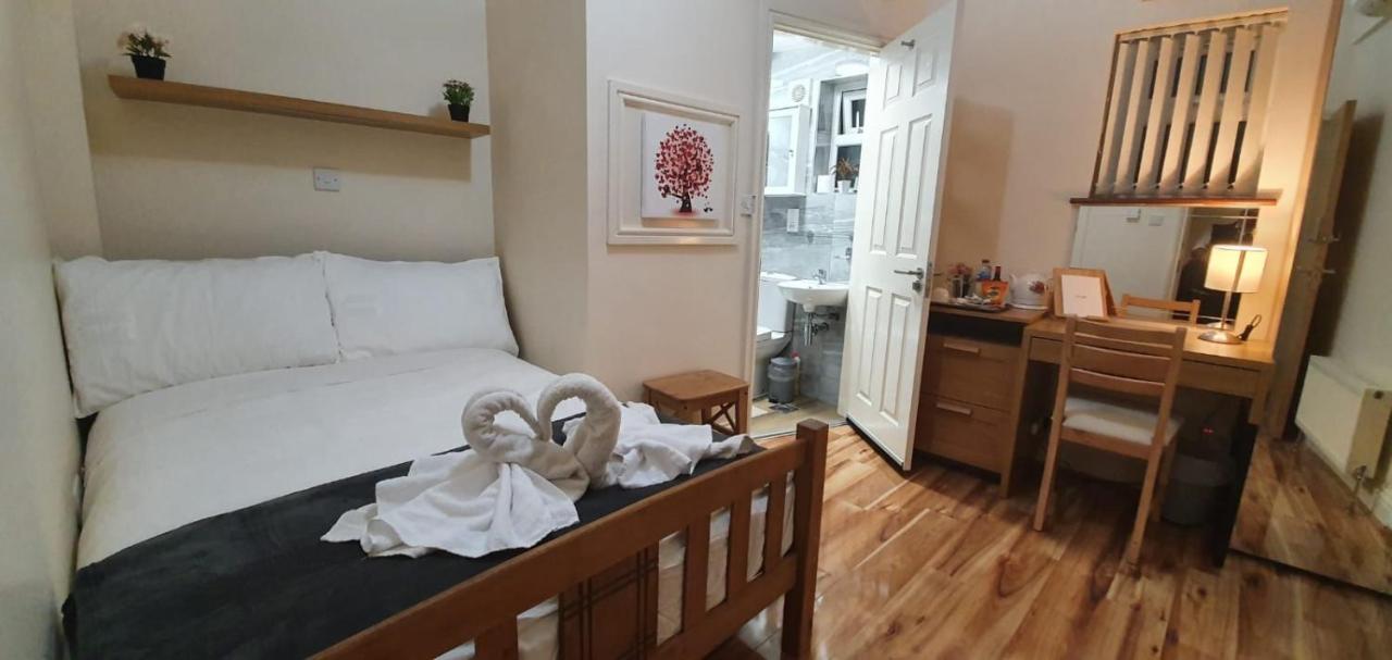 Budget Double Room,1082156926:JPEG