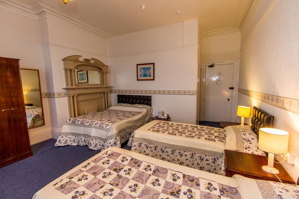 Chambre Familiale Deluxe(2 Adultes + 1 Enfant)