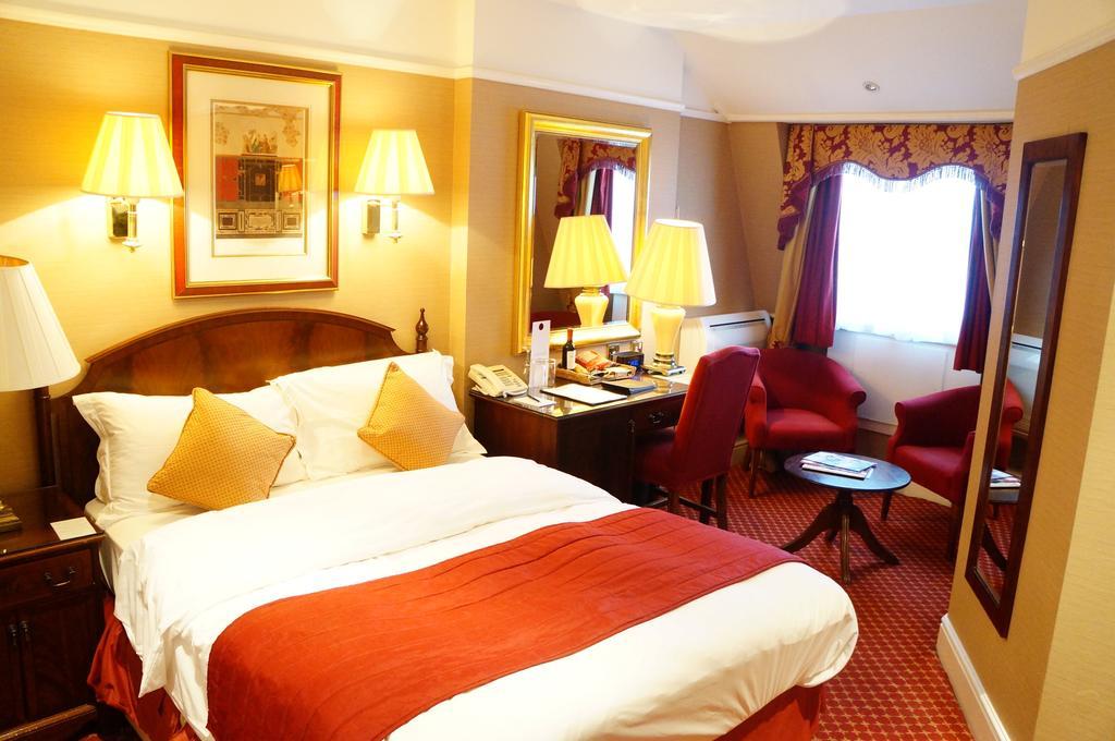 Quarto VIP com Cama de Casal ou 2 de Solteiro