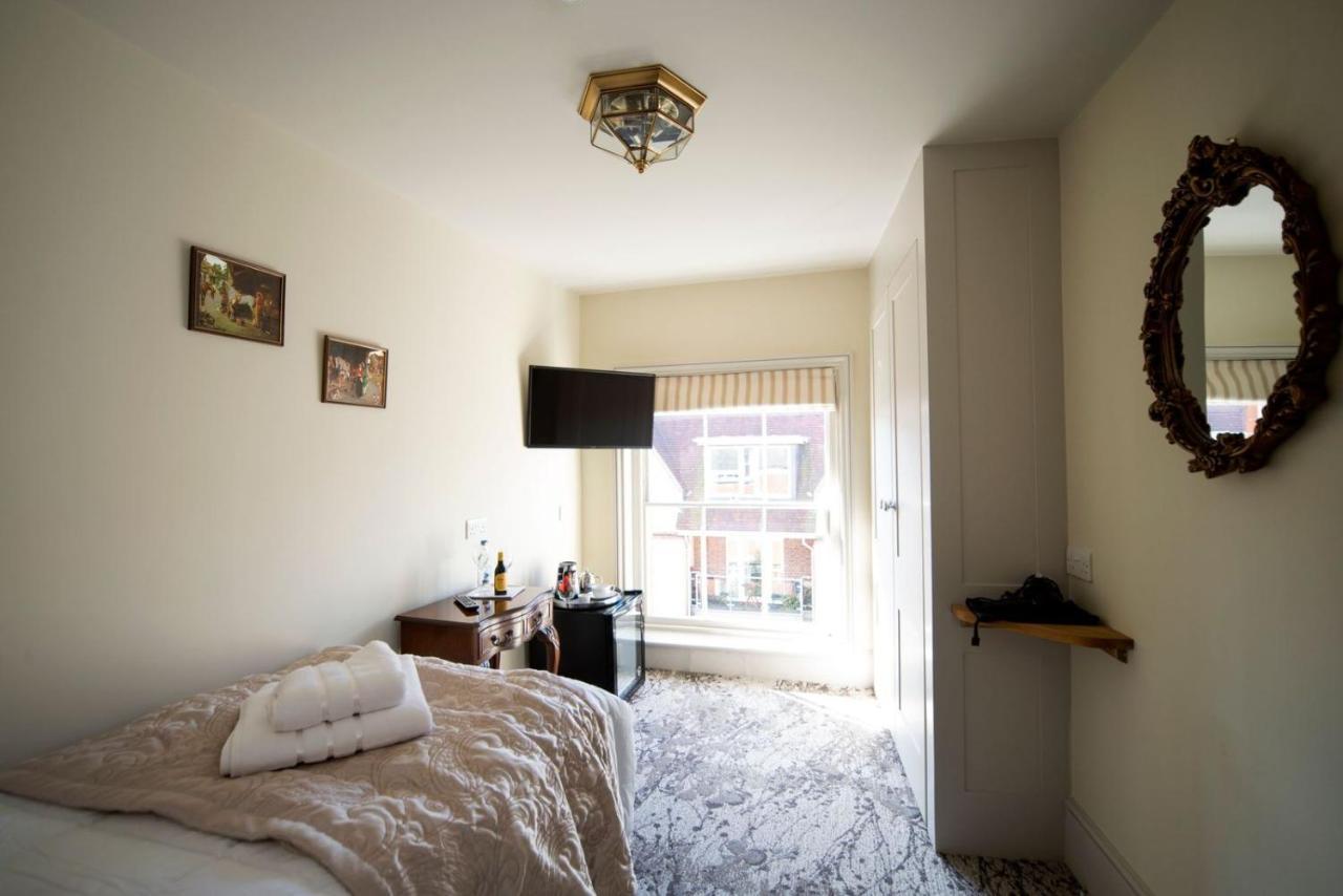 Economy Single Room