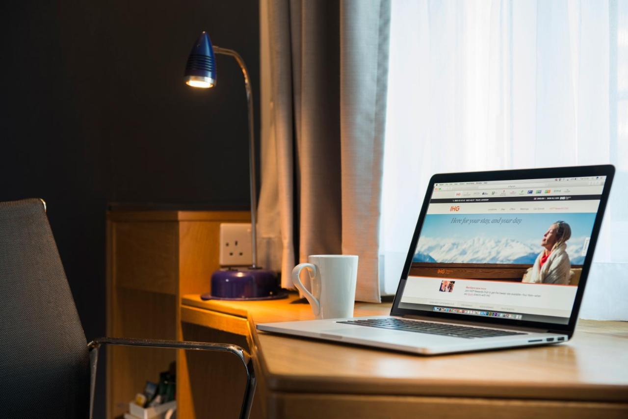 Standard Double Room with Free Hot Breakfast