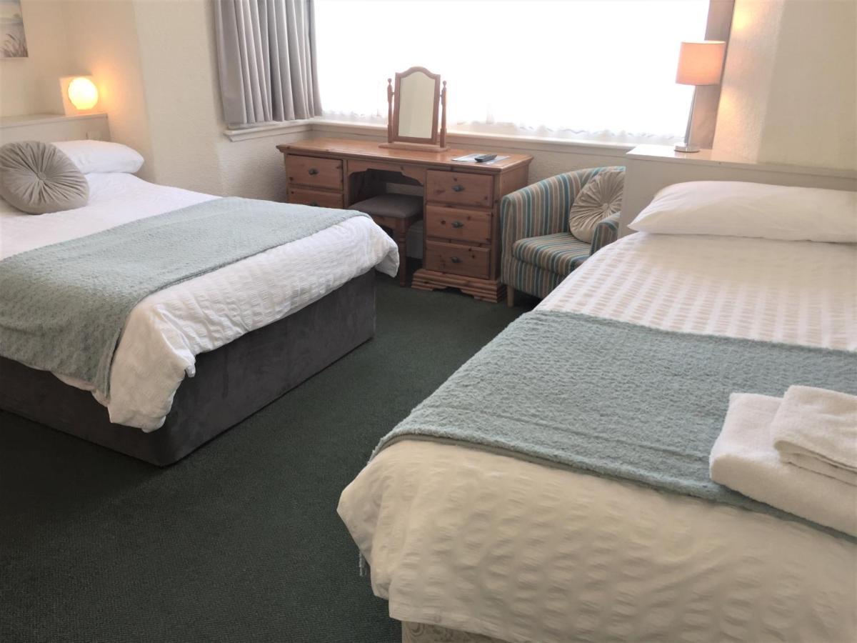Dreibettzimmer