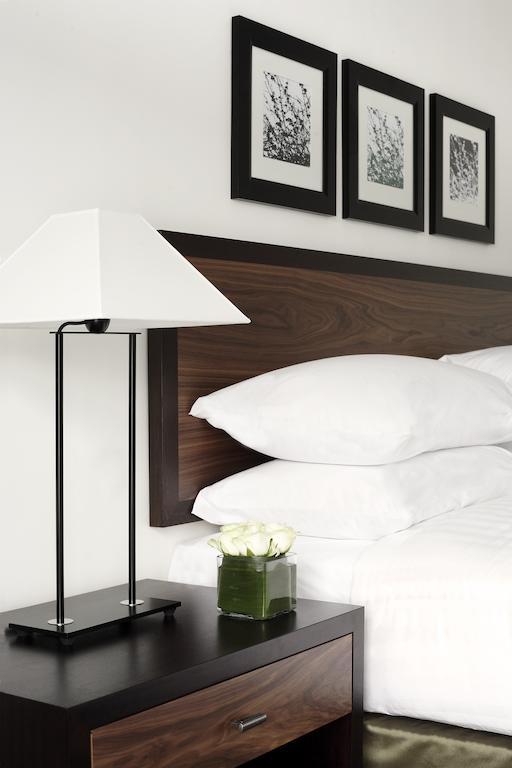 Zimmer mit Kingsize-Bett - Zugang zum Club