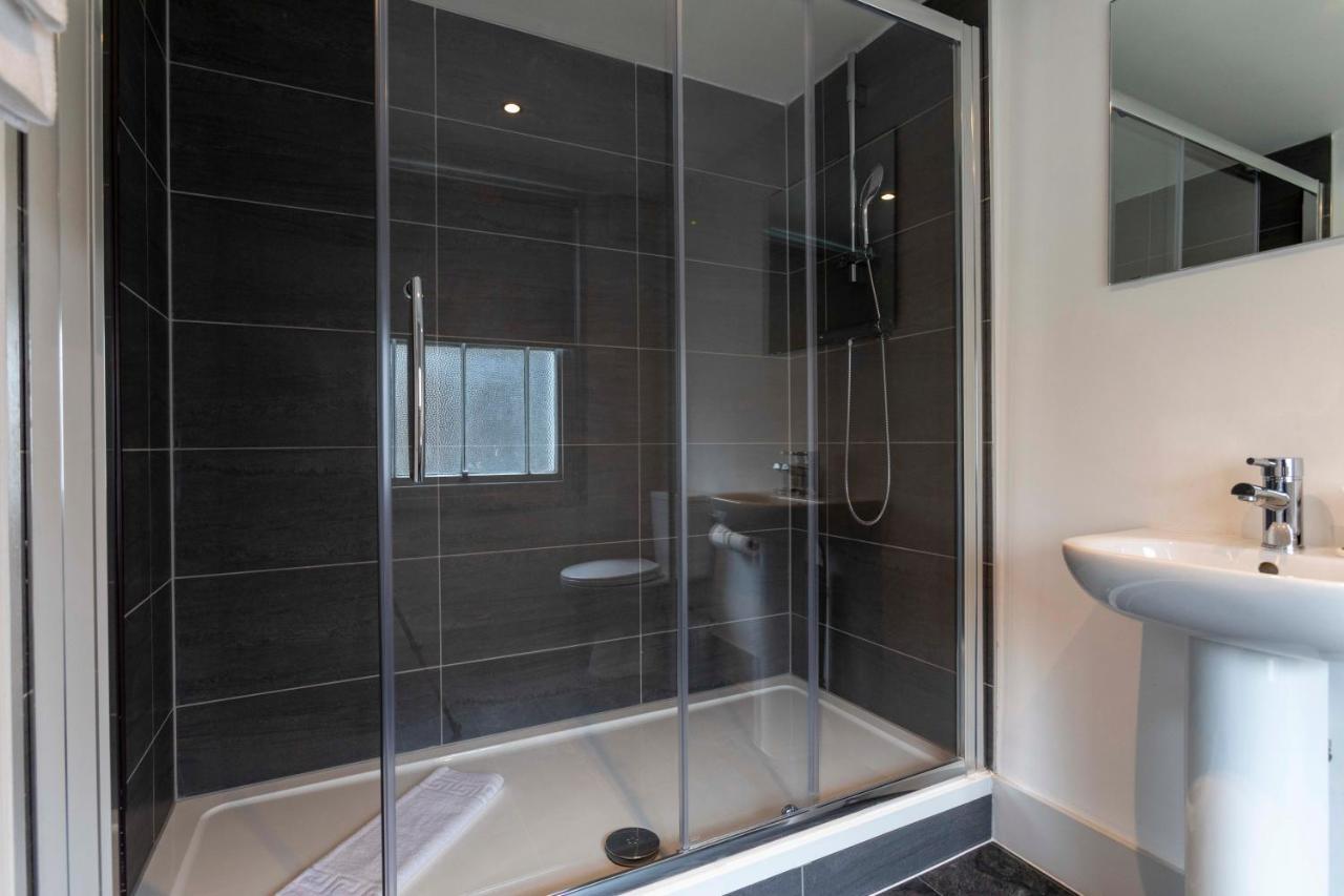 Kamer met 2 Queensize Bedden