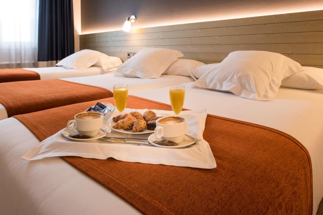 Deluxe Twin Room with Sea View