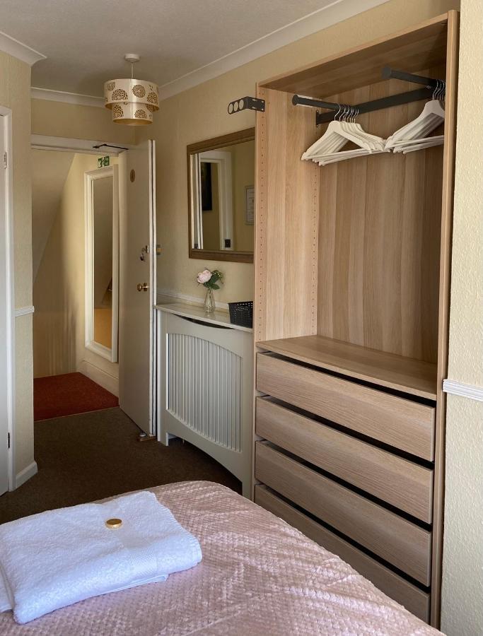Double Room Private Bathroom 4,1195391449:JPEG