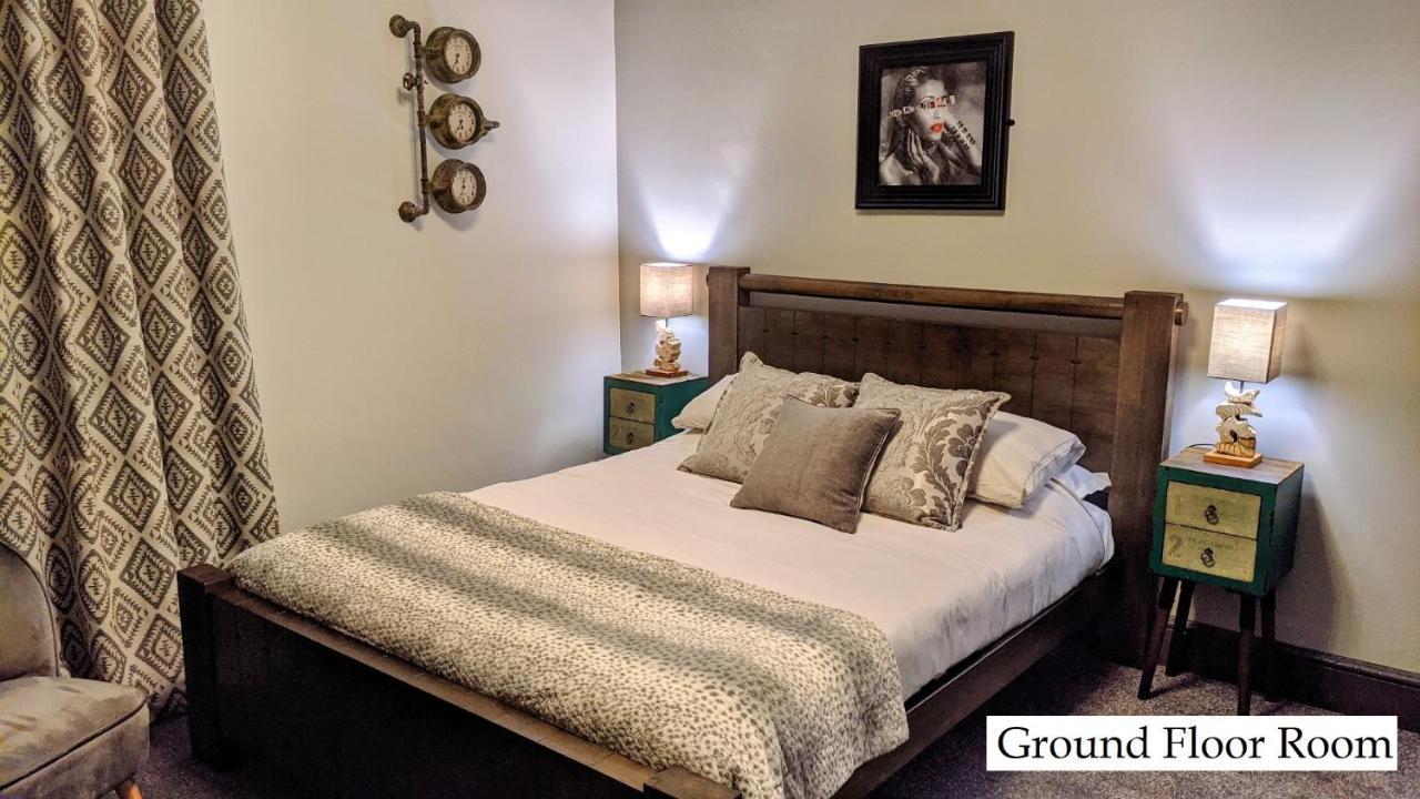 Deluxe King Room,1589171462:JPEG