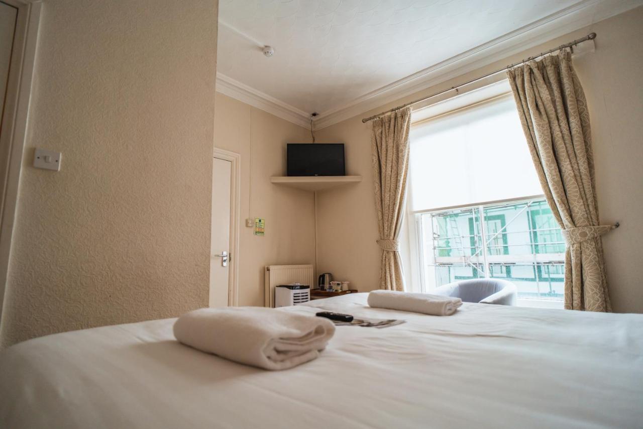 Standard King Room