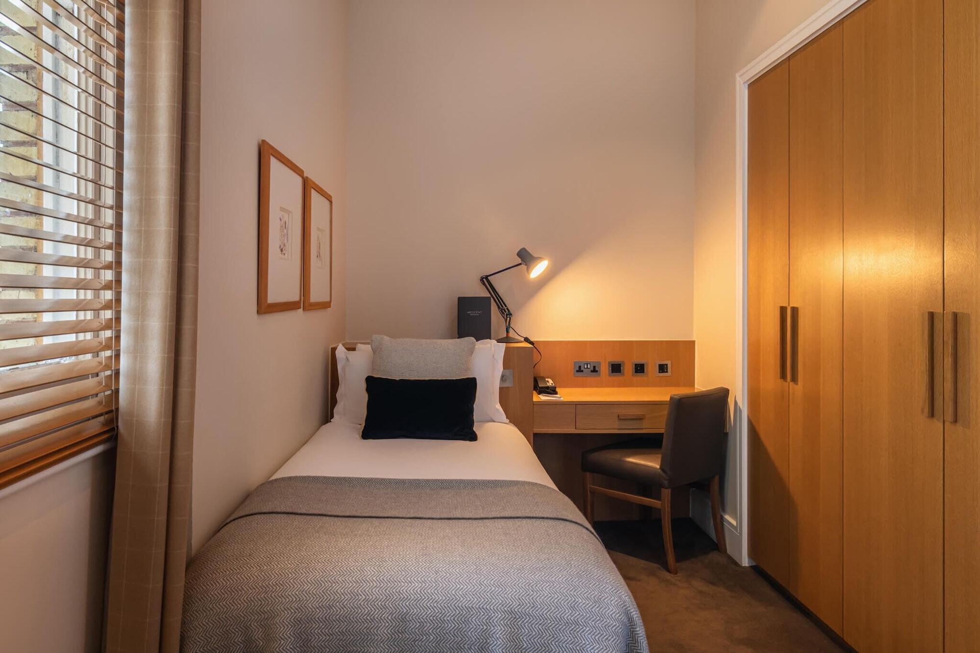 Quarto Individual