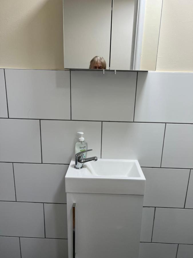 Deluxe Double Room with Shower,1233704390:JPEG