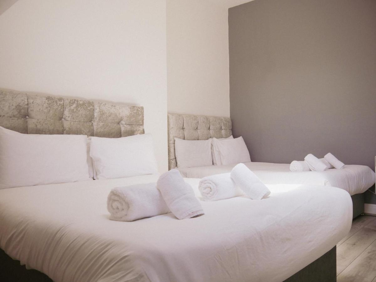 Vierbettzimmer mit eigenem Bad