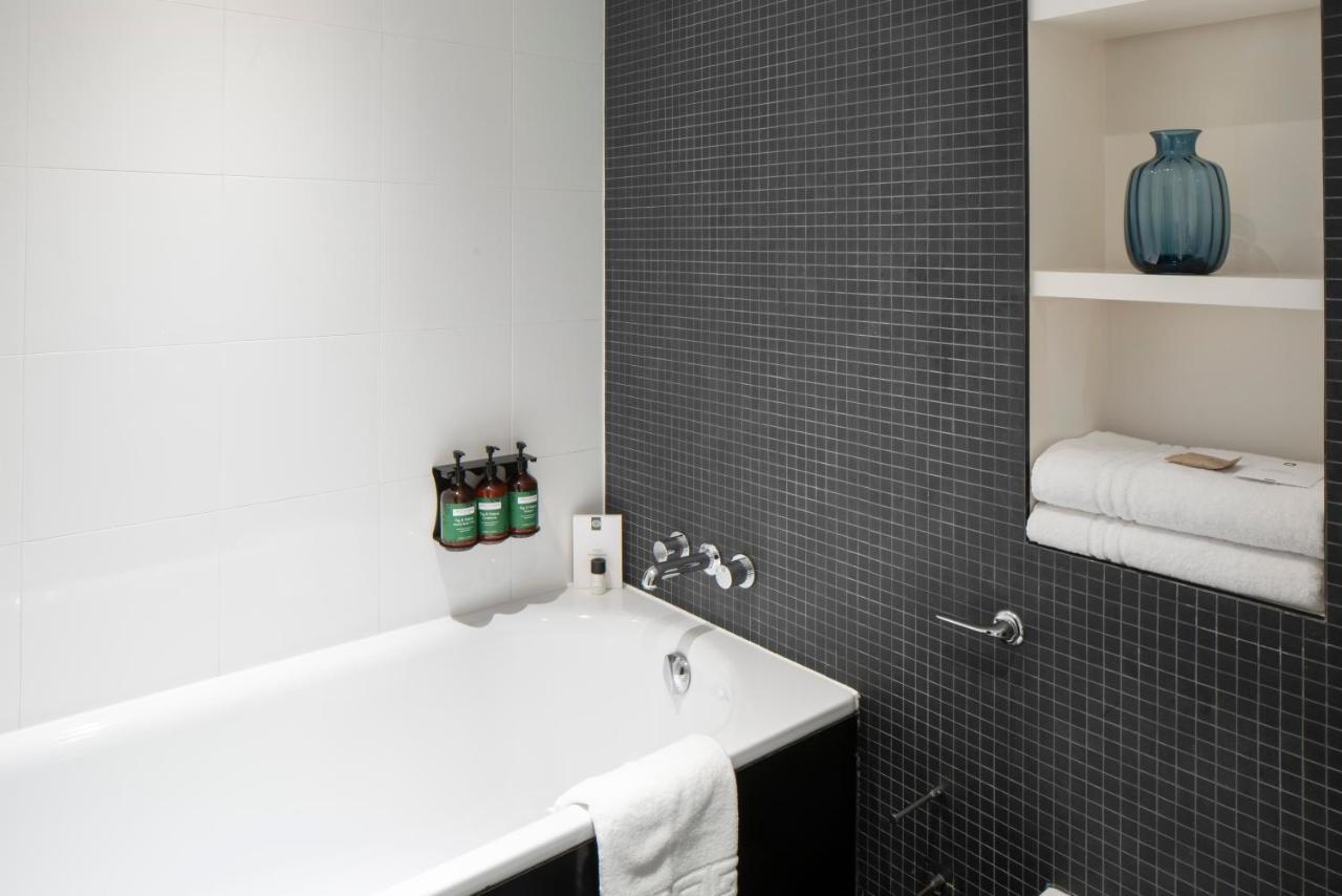 Junior King Suite