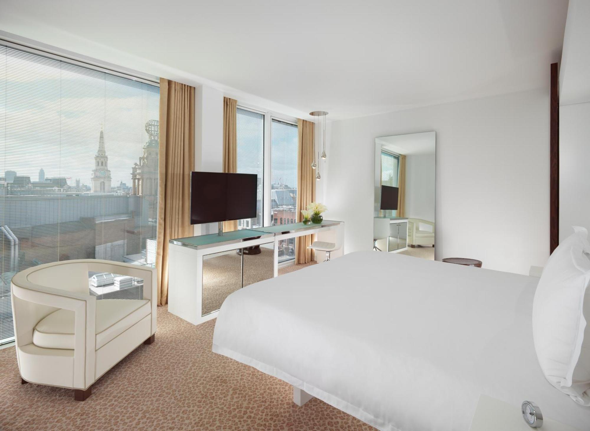 Deluxe king bed room,1716966892:JPEG