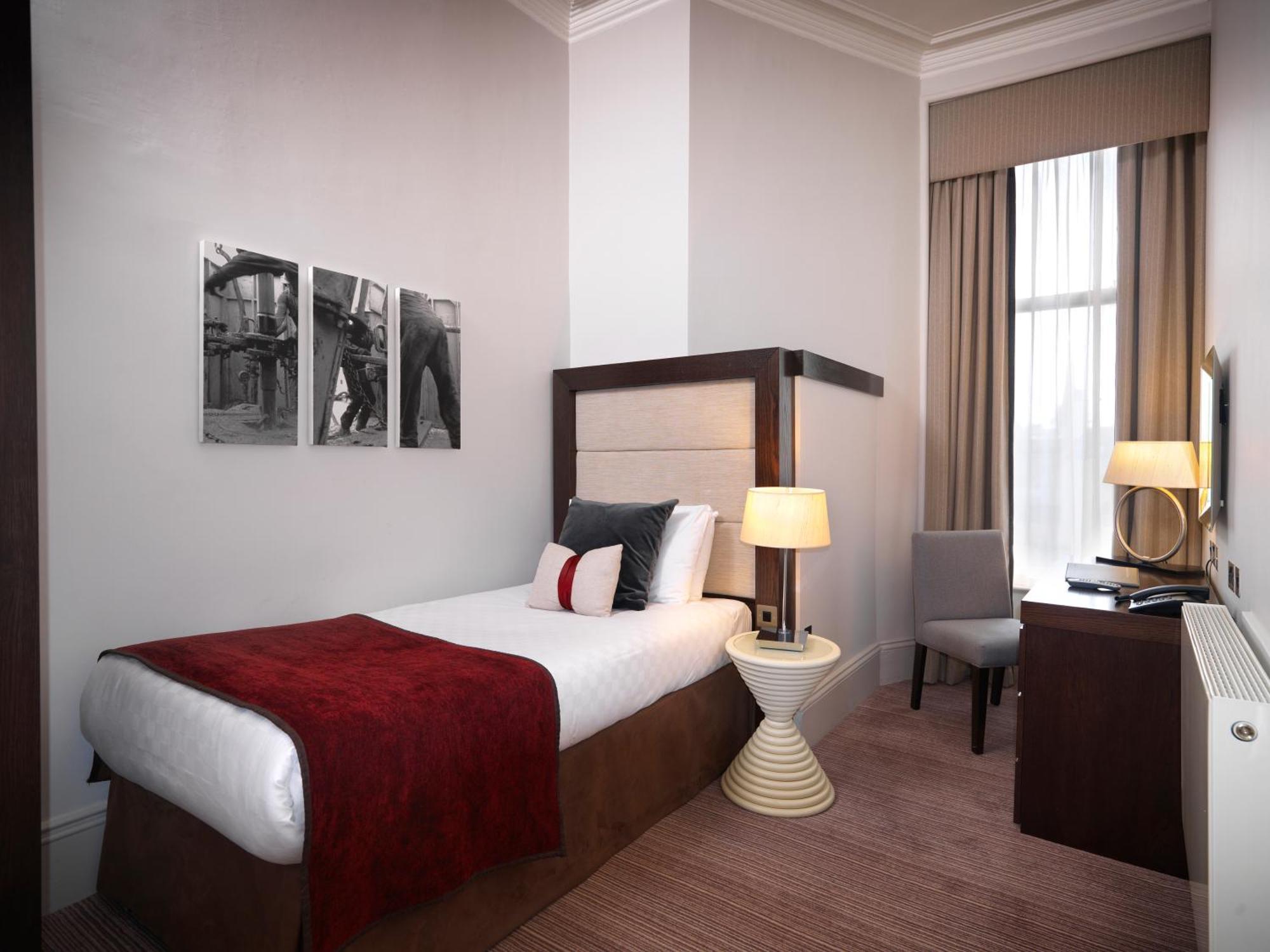 Standard Single Room,232114321:JPEG