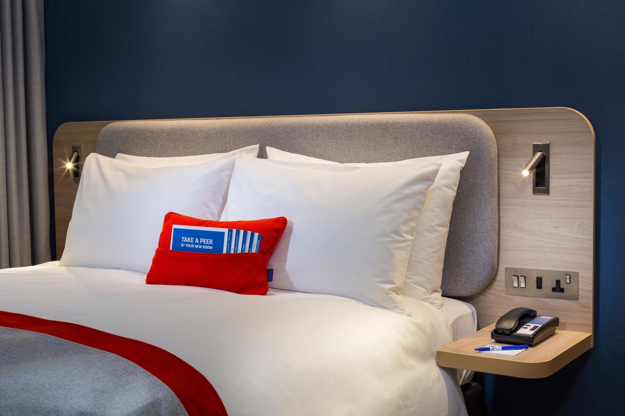 Standard Double Room with Sofa Bed and Free Hot Breakfast