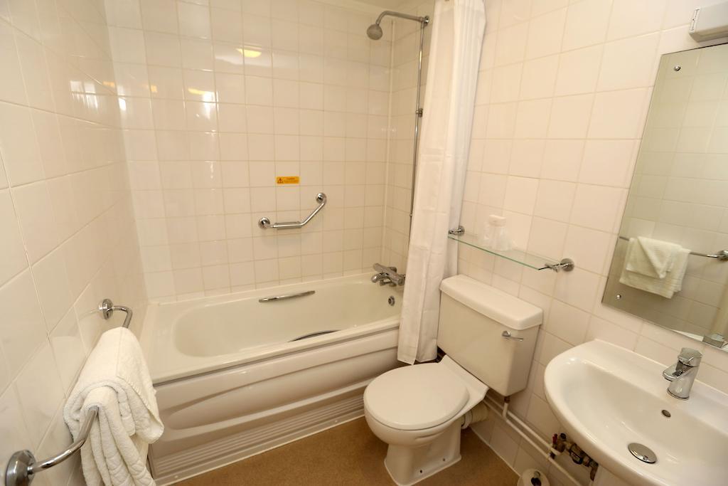 Double/Twin Room with Sea View