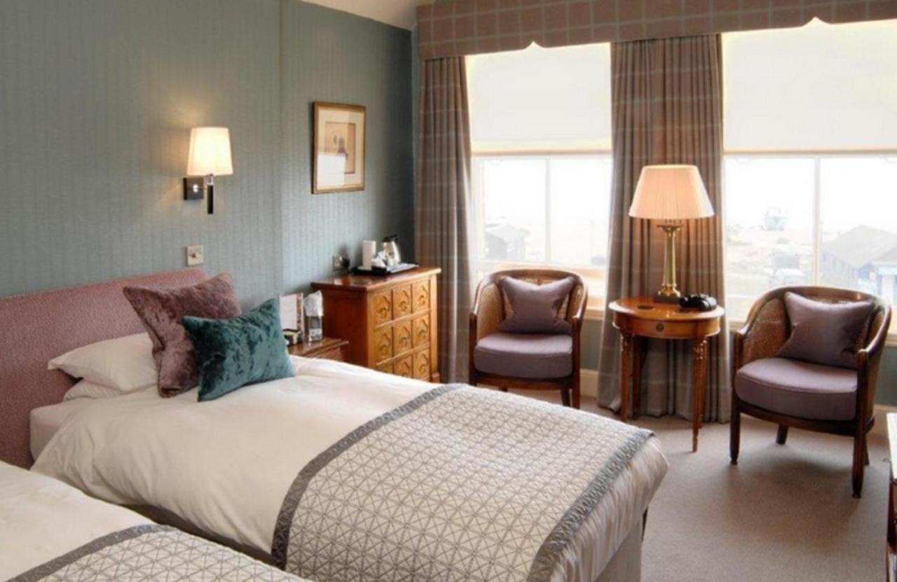 Double or Twin Room with Sea View