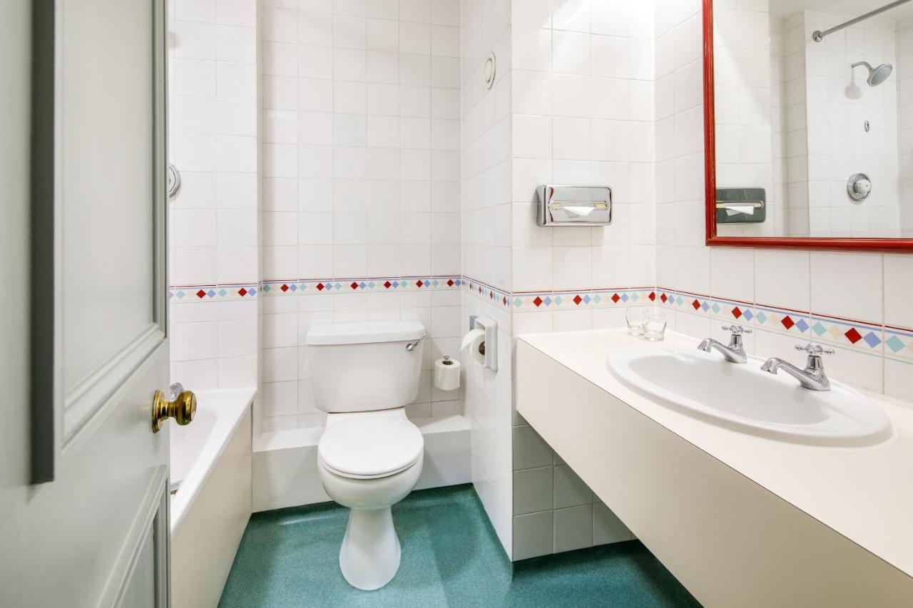 Classic Twin Room