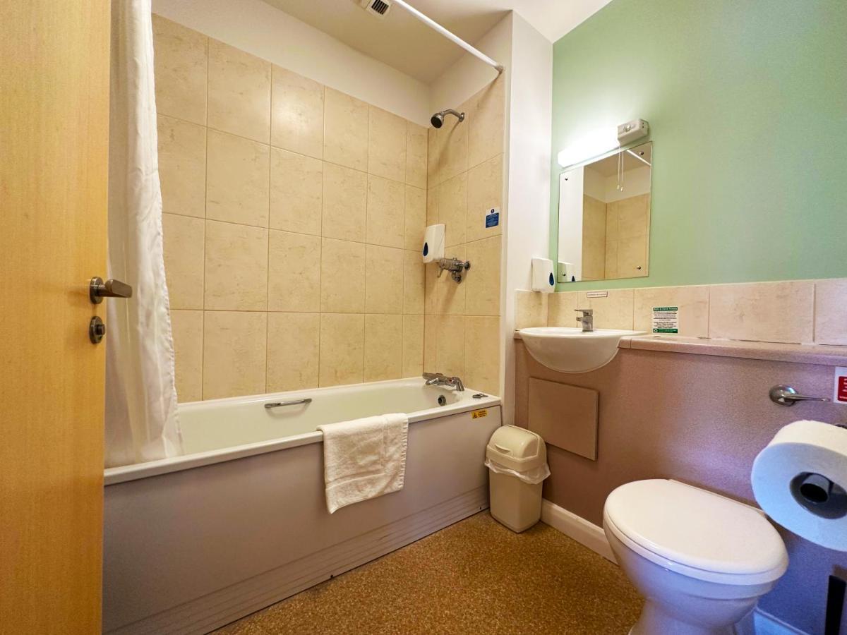 Luxury Family Room,1601683883:JPEG