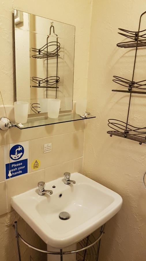 Double Room with Private Bathroom,1349256482:JPEG