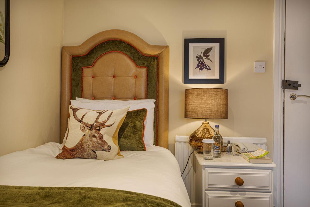 Classic Single Room