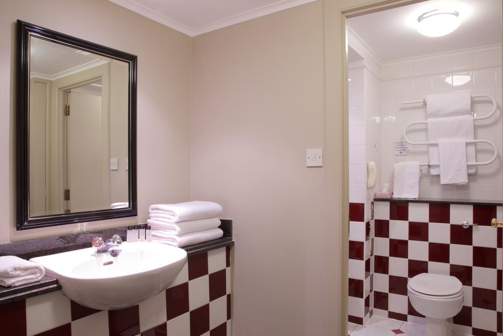 Double Double Room,1339925678:JPEG