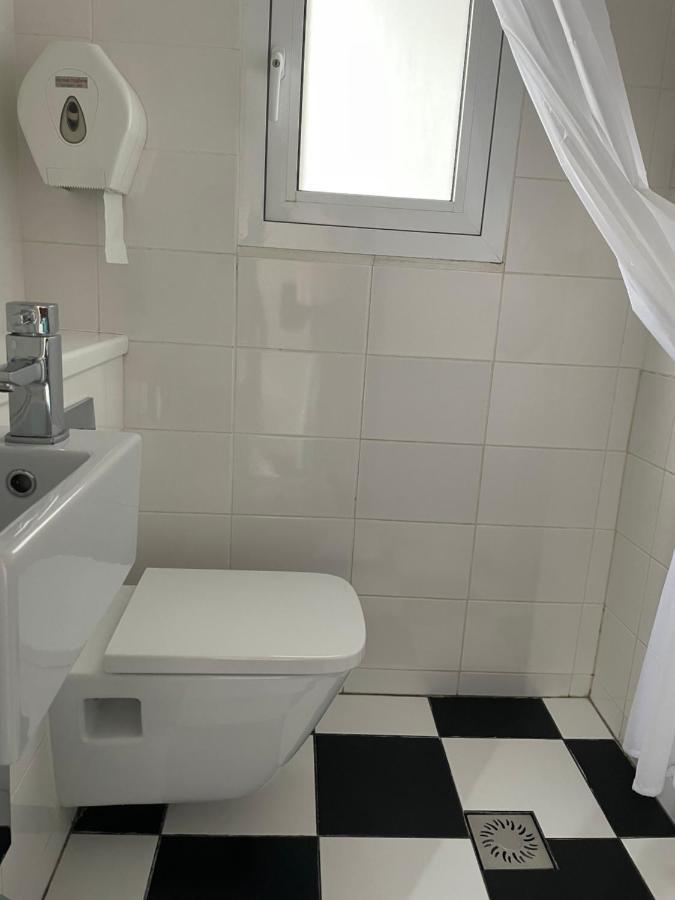 Single Room with Shared Bathroom