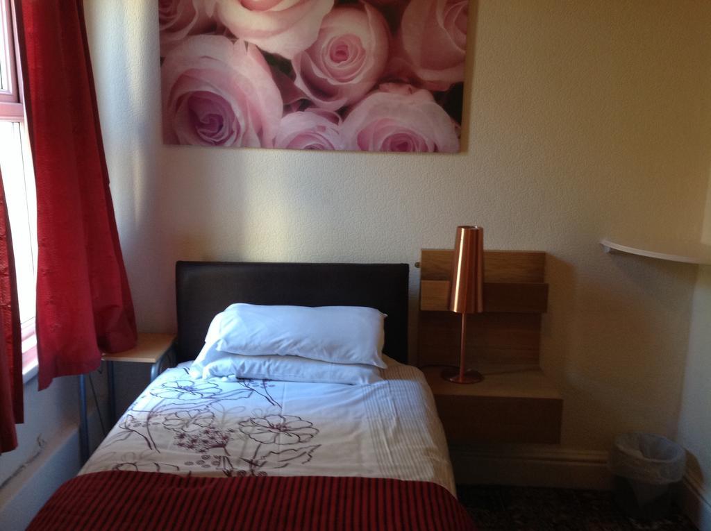 Deluxe Single Room