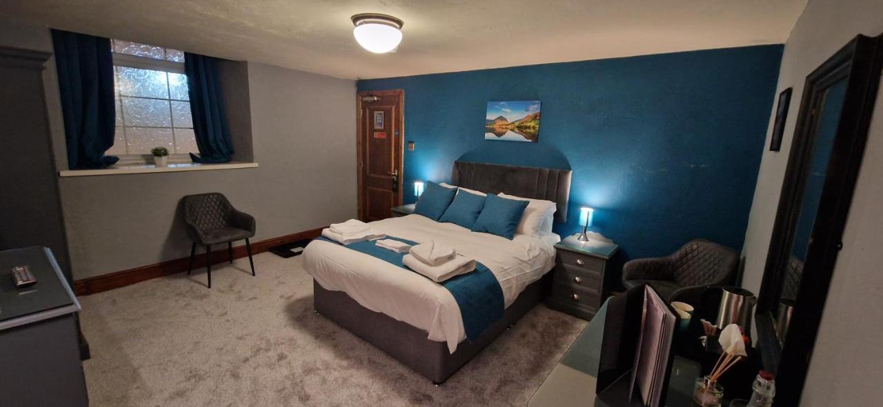 Double Room,1498515826:JPEG