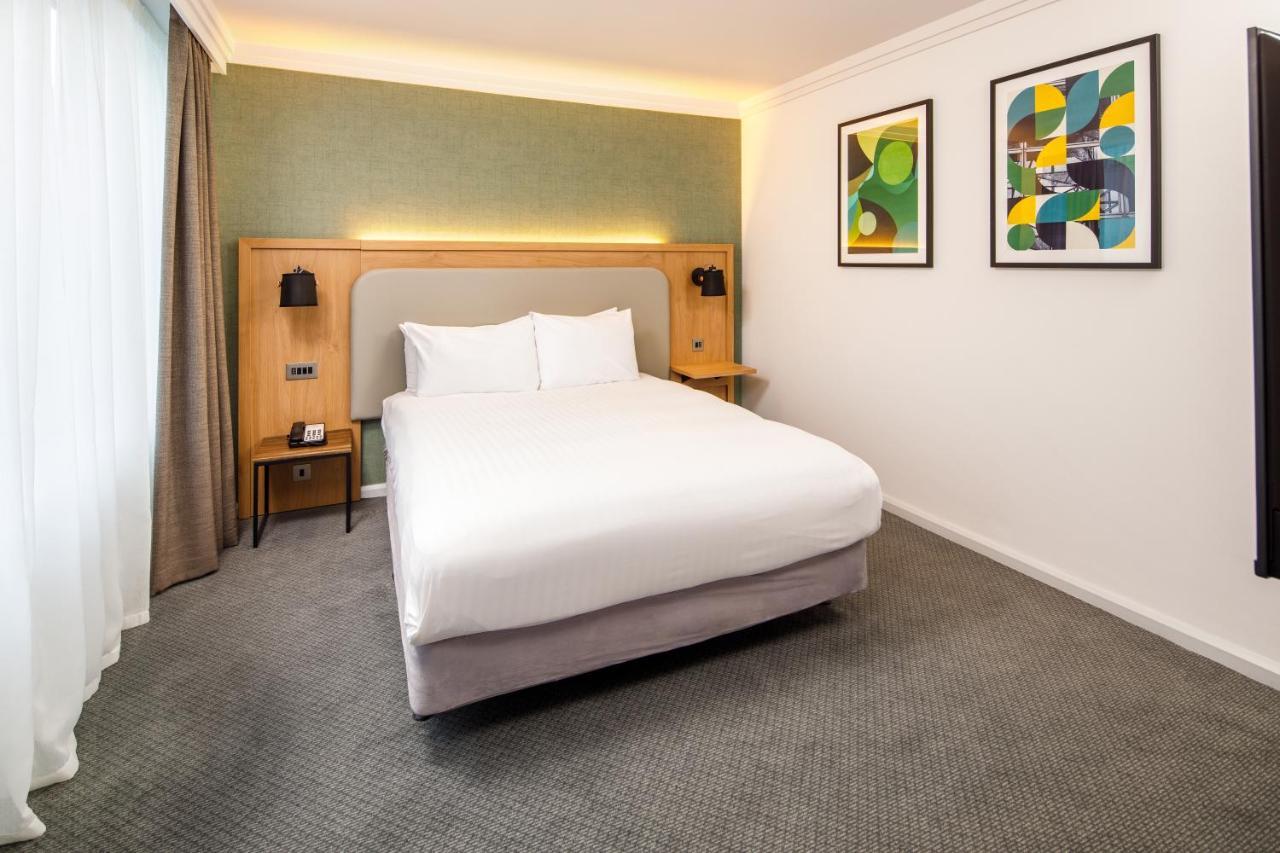 Premium Zimmer mit Kingsize-Bett und Schlafsofa