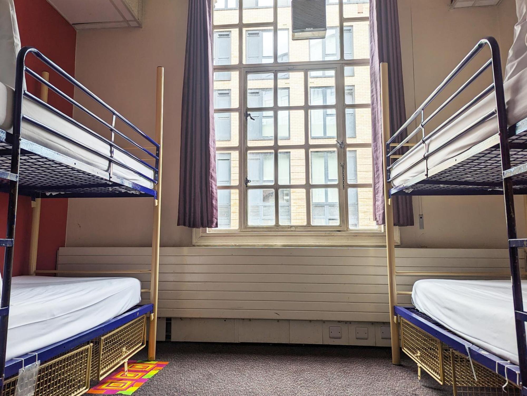 Bett im gemischten Schlafsaal mit 4 Betten