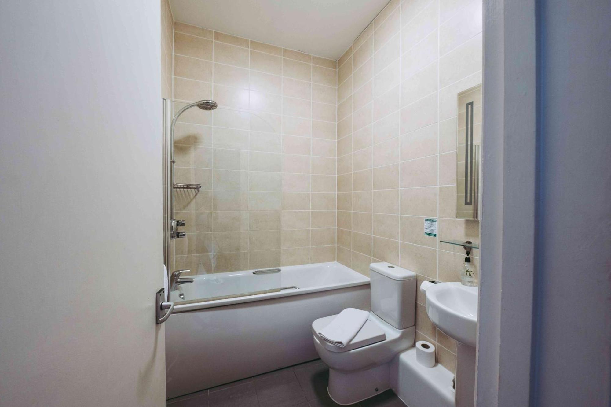 Standard Double Room - No Pets