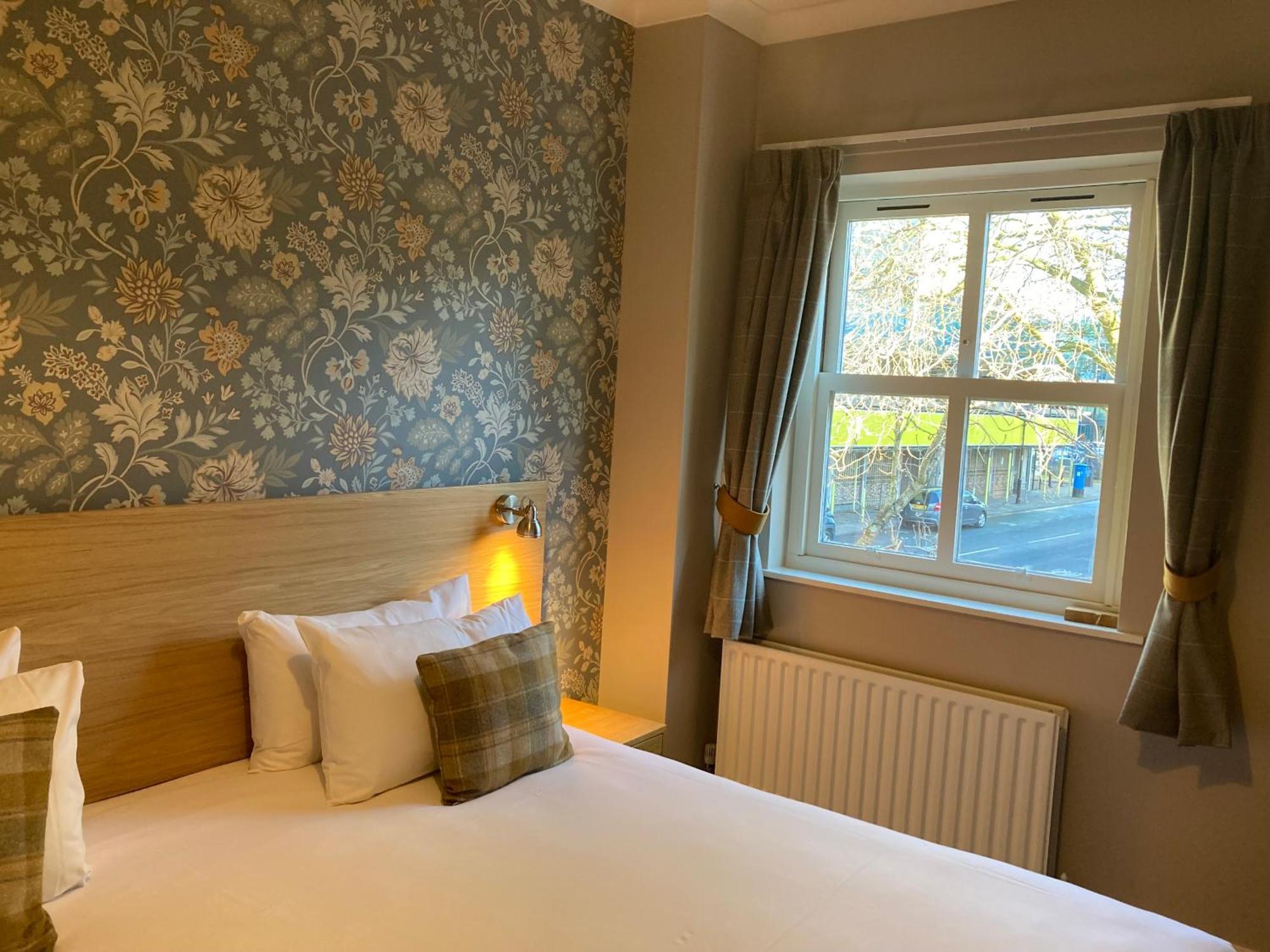 Double or Twin Room with Bathroom,1499646643:JPEG