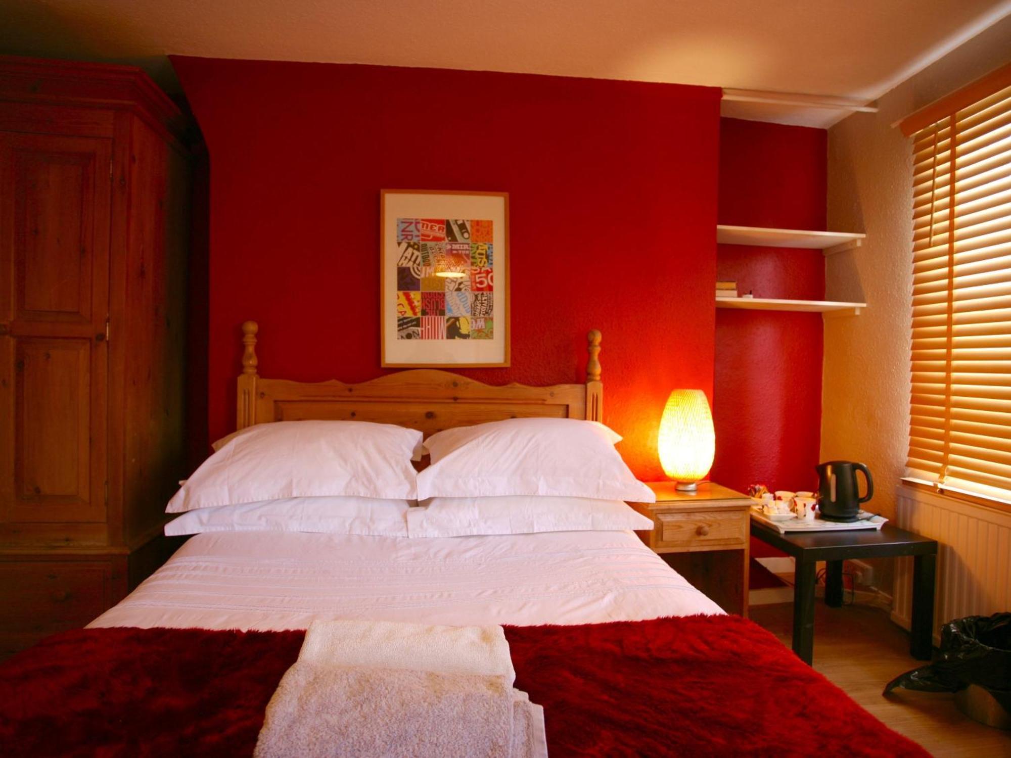 Triple Room with Shared Bathroom