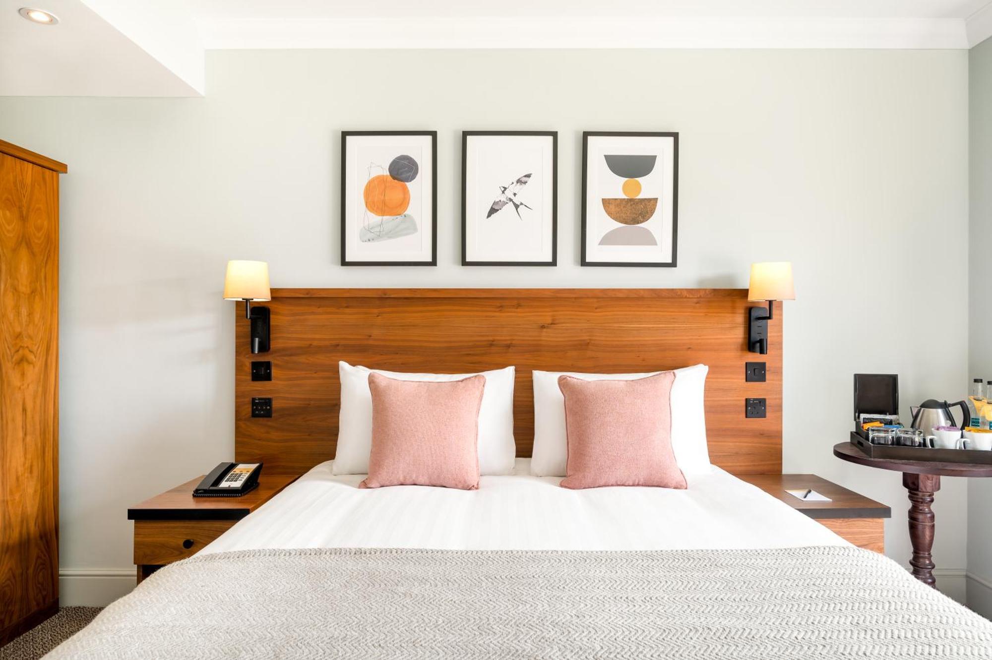 Premium Queen Room