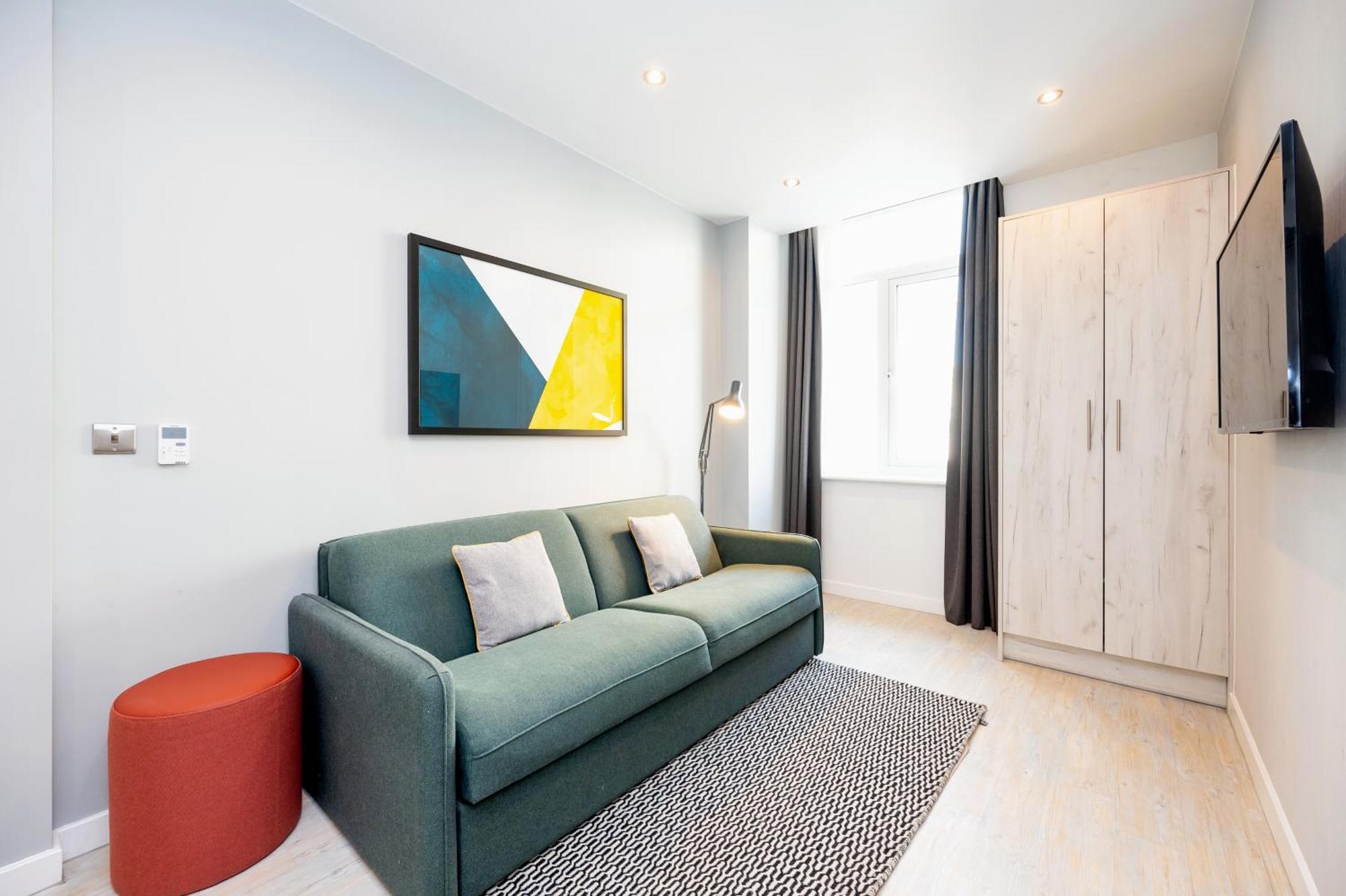 One-Bedroom Apartment,1535699650:JPEG