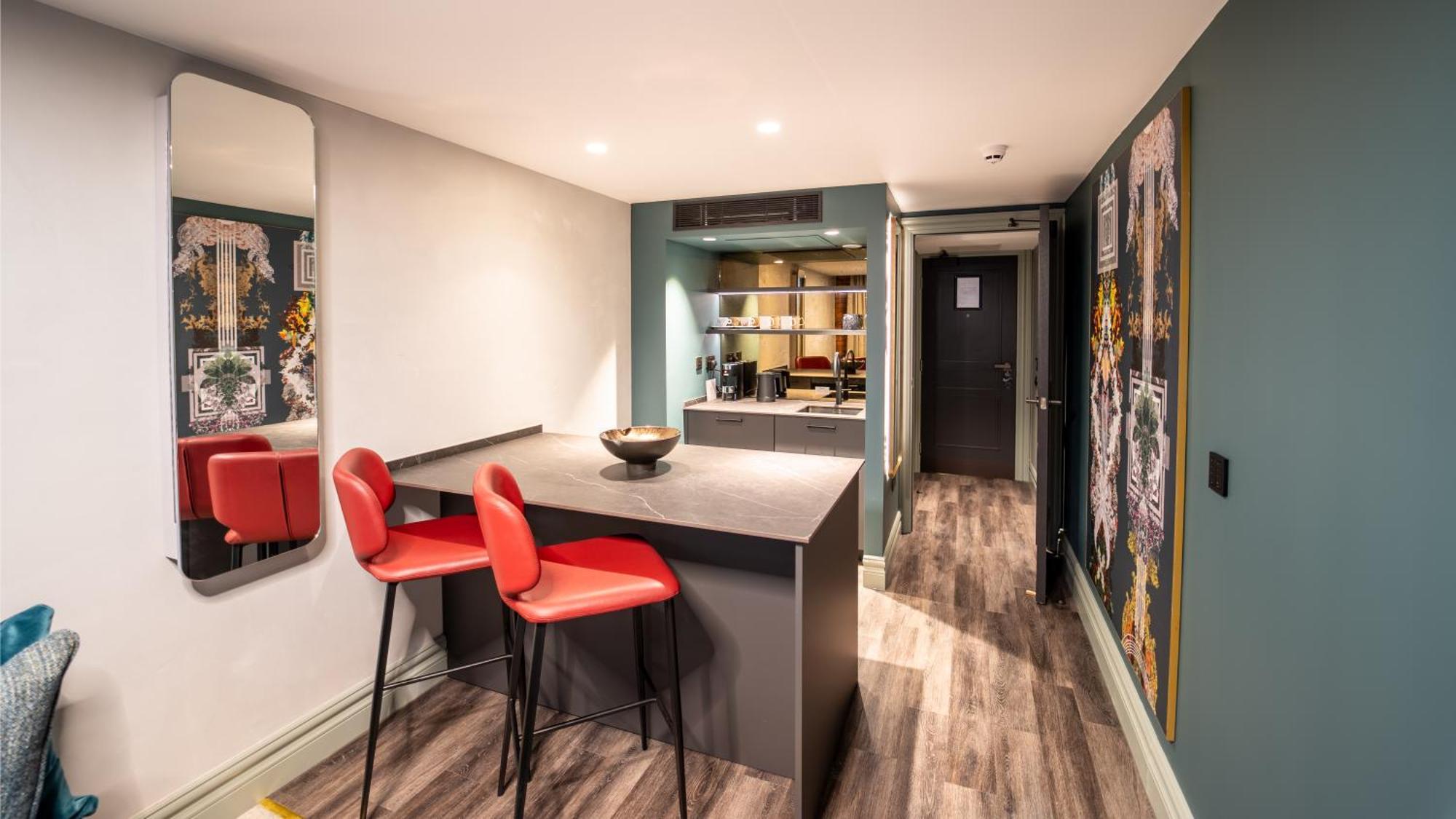 Two-Bedroom Duplex King Suite Two King Beds Living Area Kitchenette Non-Smoking,1539569431:JPEG