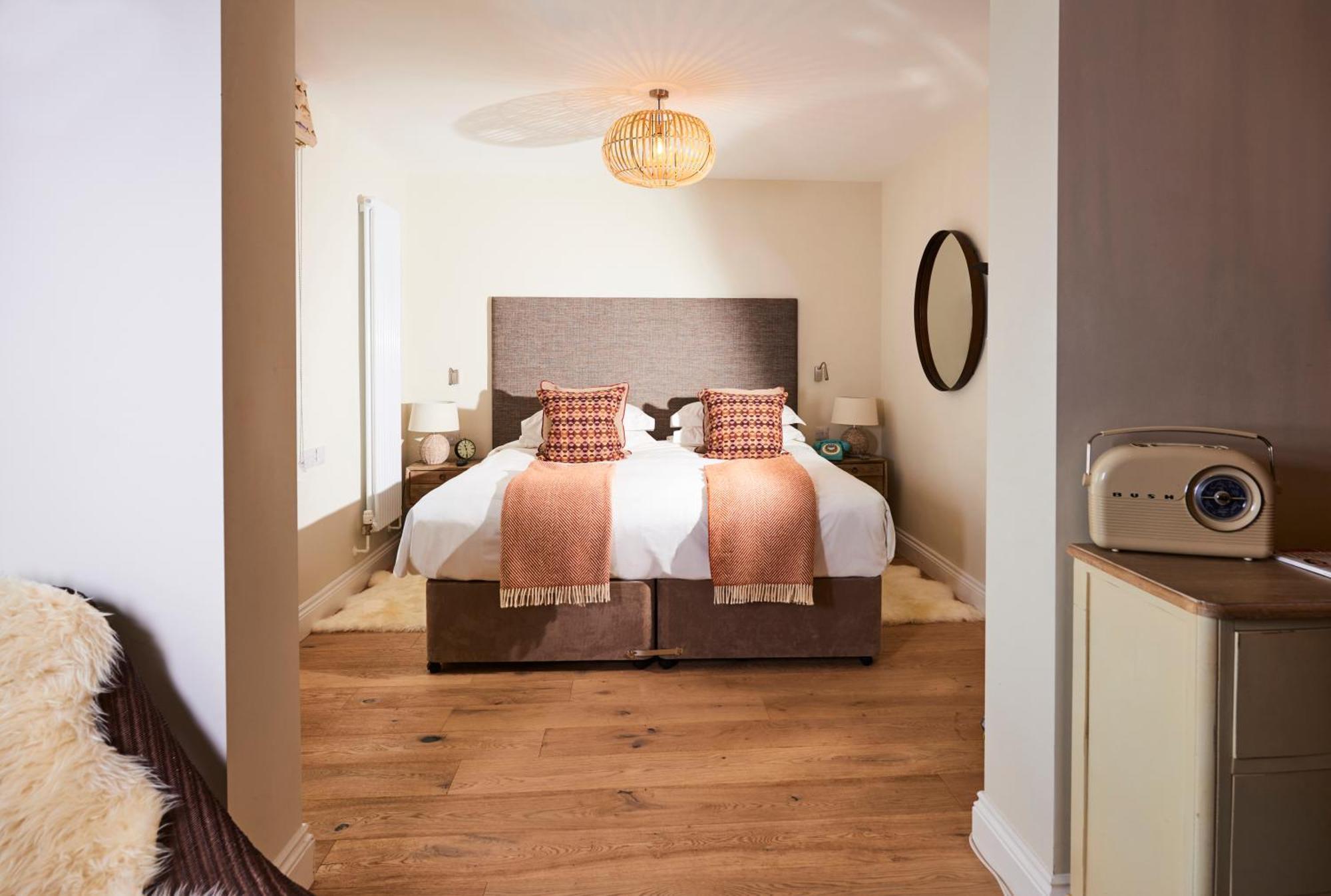 Small Suite