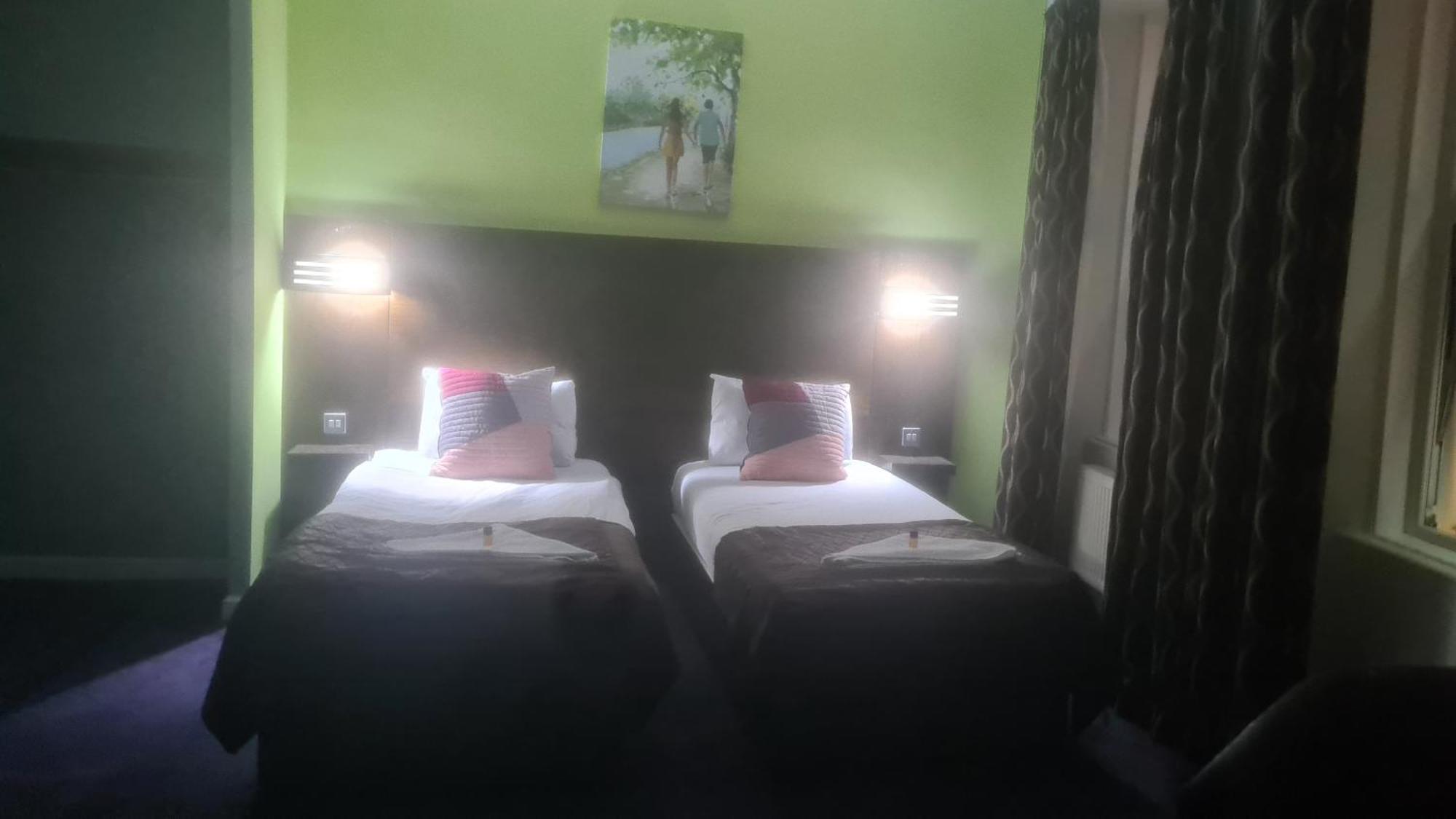 Superior Twin Room