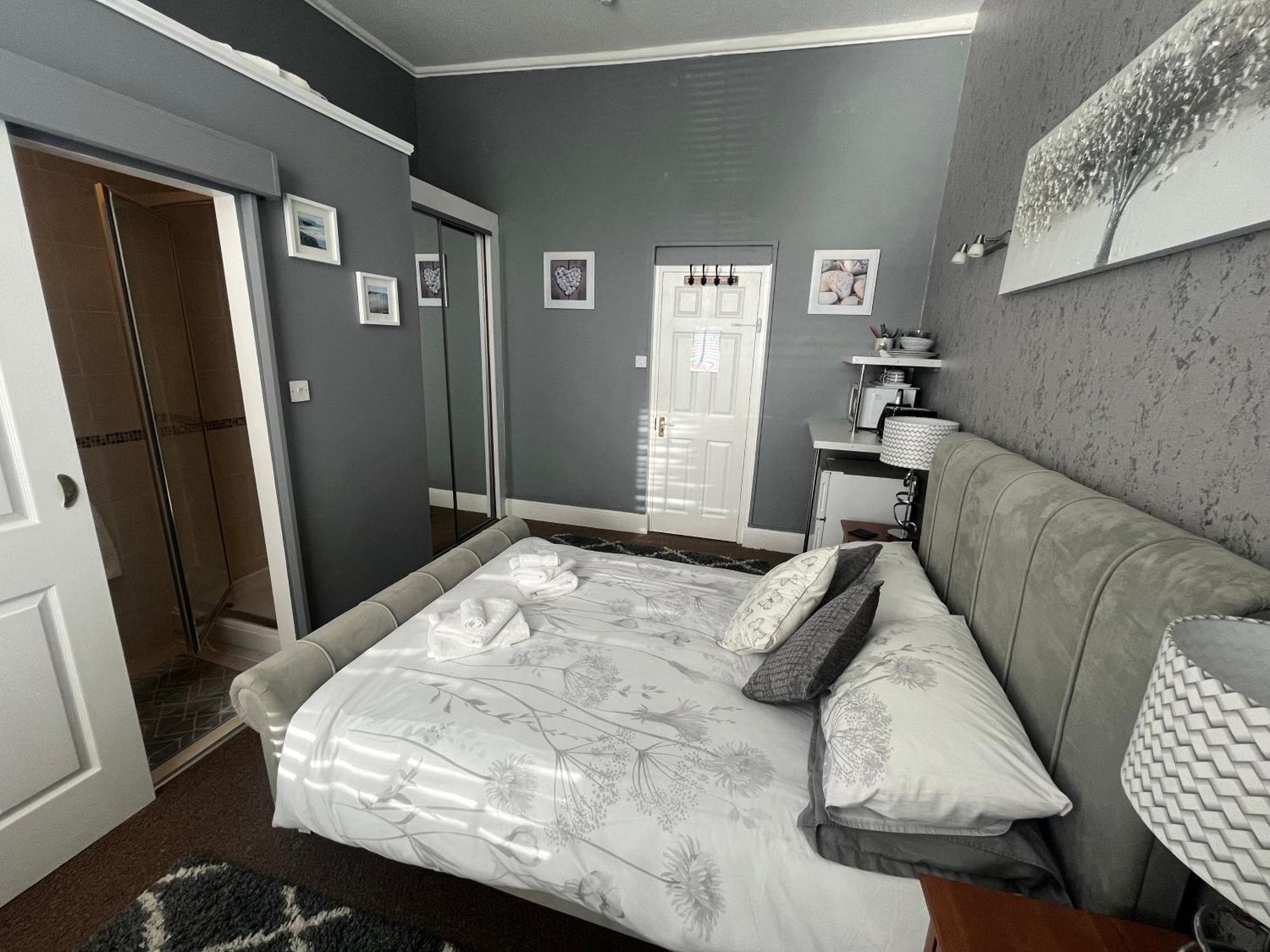 Budget Double Room,1588320793:JPEG