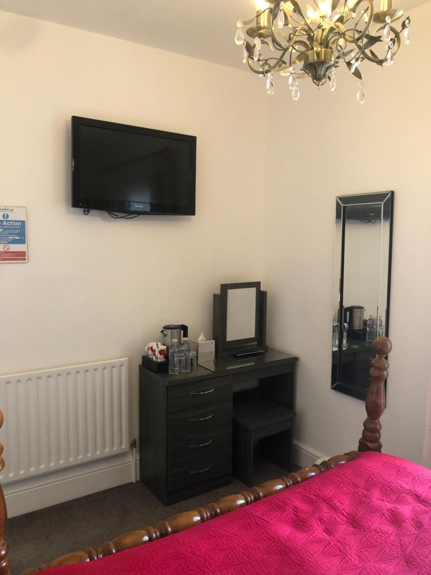 Double Room,1422624558:JPEG