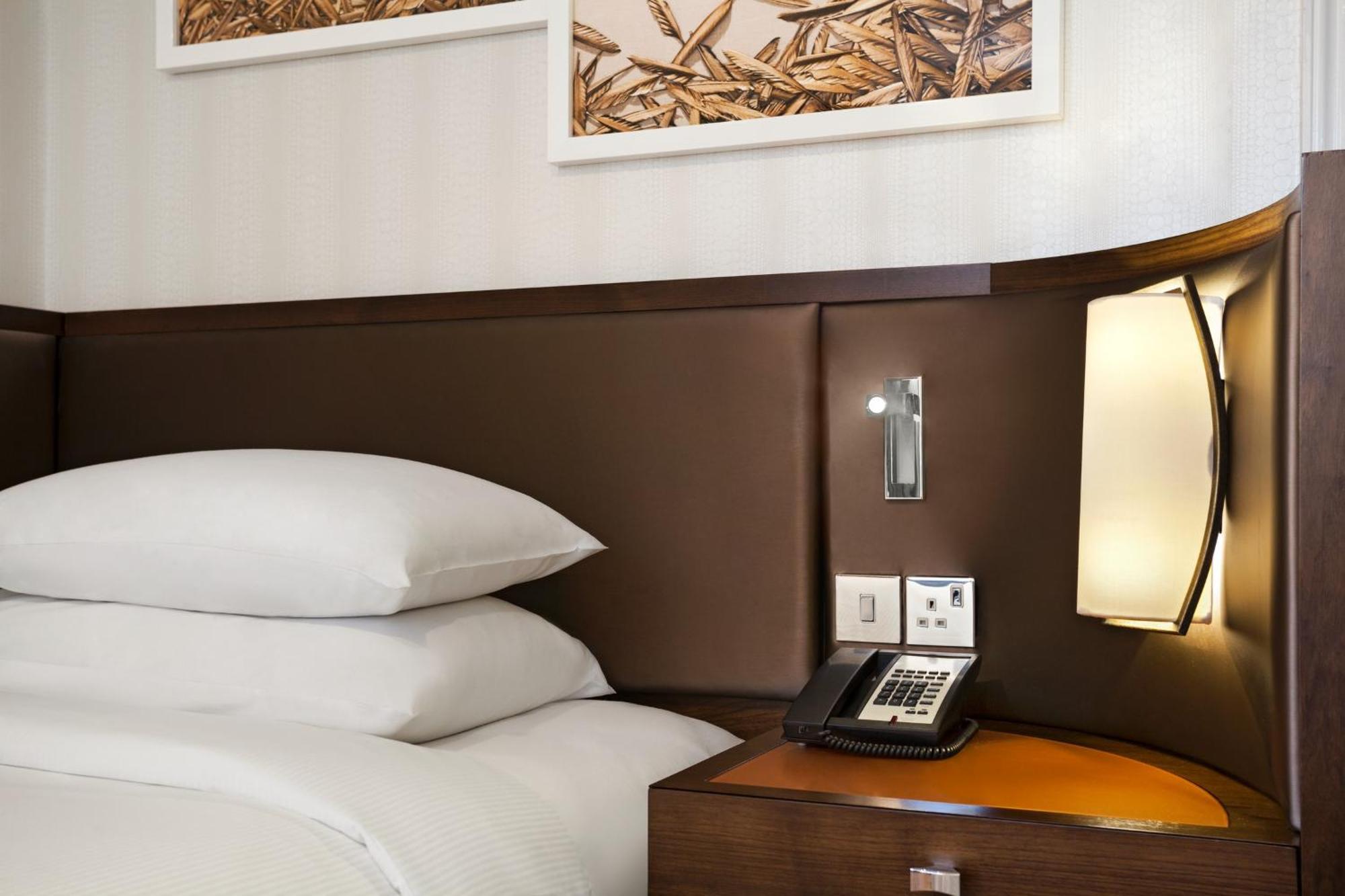 Quarto com Cama Queen-size