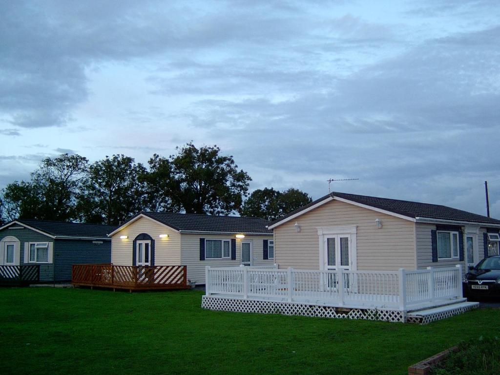 Family Chalet,15604699:JPEG